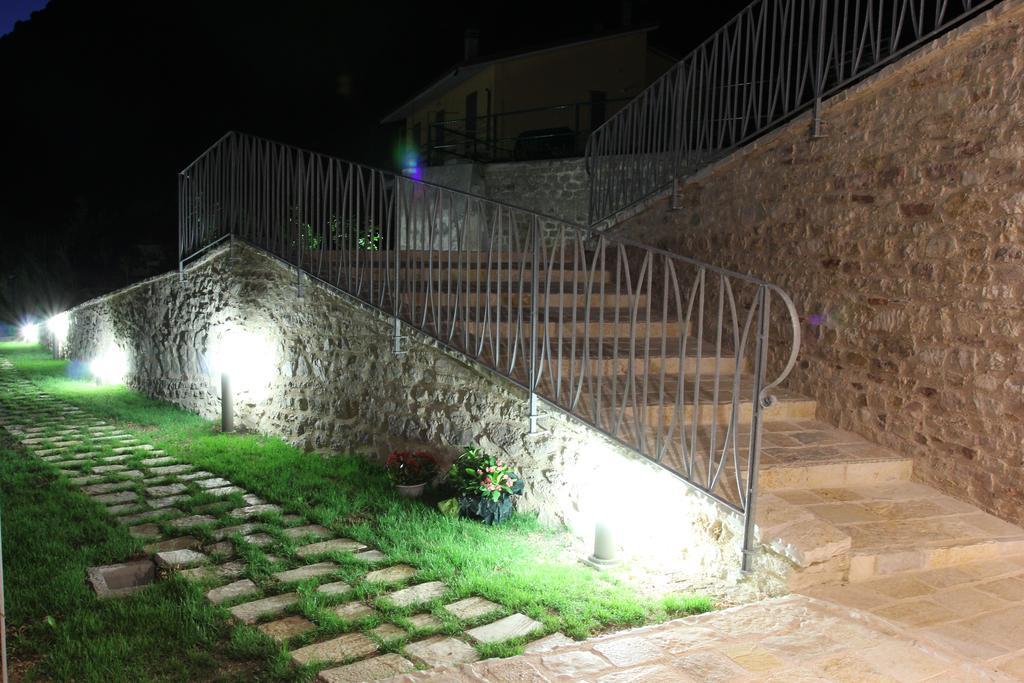 Agriturismo Casale La Palombara Cerreto di Spoleto Eksteriør billede