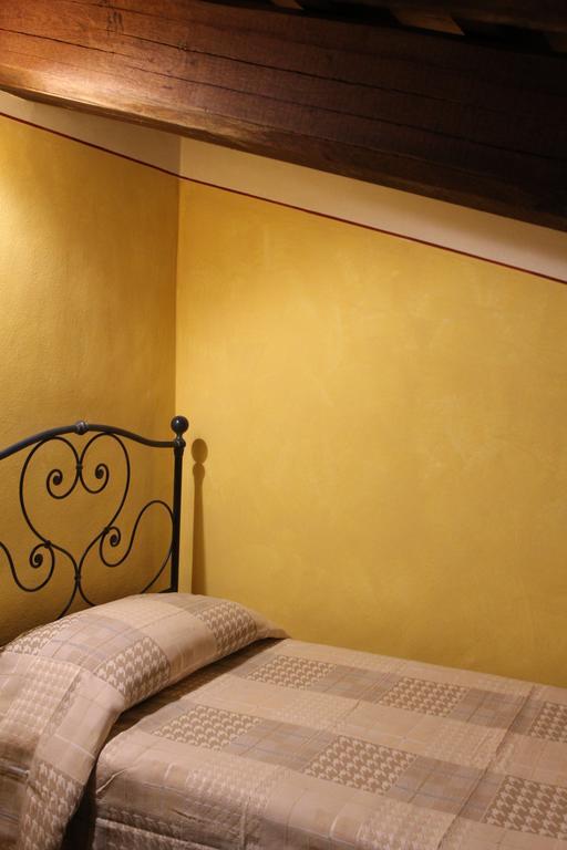 Agriturismo Casale La Palombara Cerreto di Spoleto Værelse billede