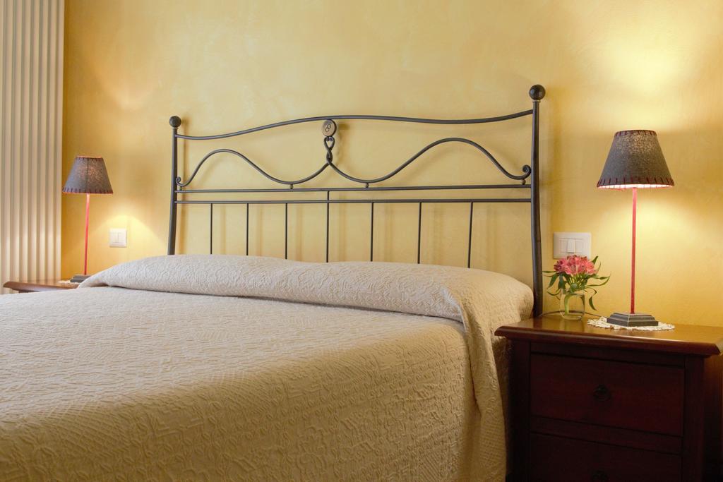Agriturismo Casale La Palombara Cerreto di Spoleto Værelse billede