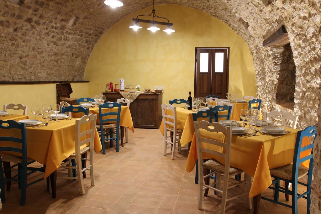 Agriturismo Casale La Palombara Cerreto di Spoleto Eksteriør billede