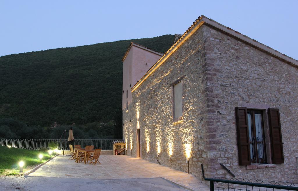 Agriturismo Casale La Palombara Cerreto di Spoleto Eksteriør billede